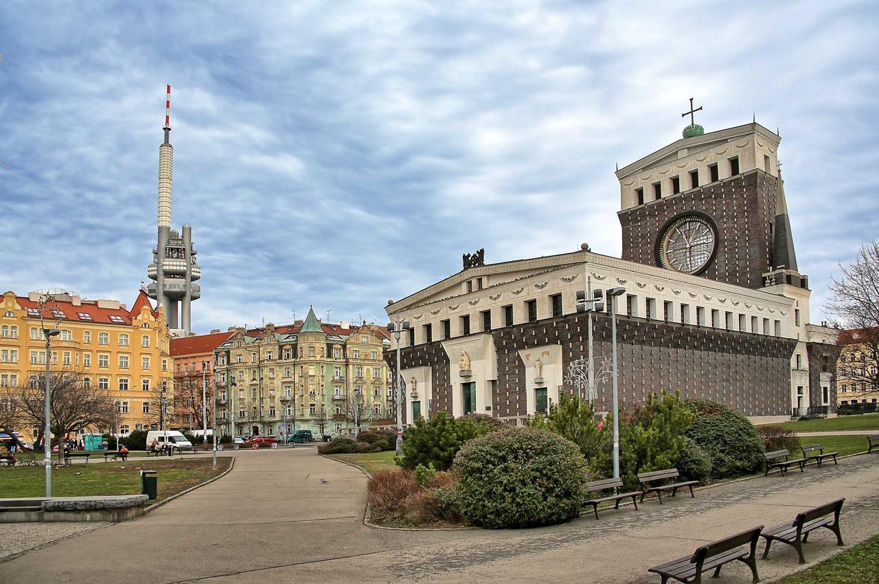 Apartments U Cisare Прага Екстериор снимка